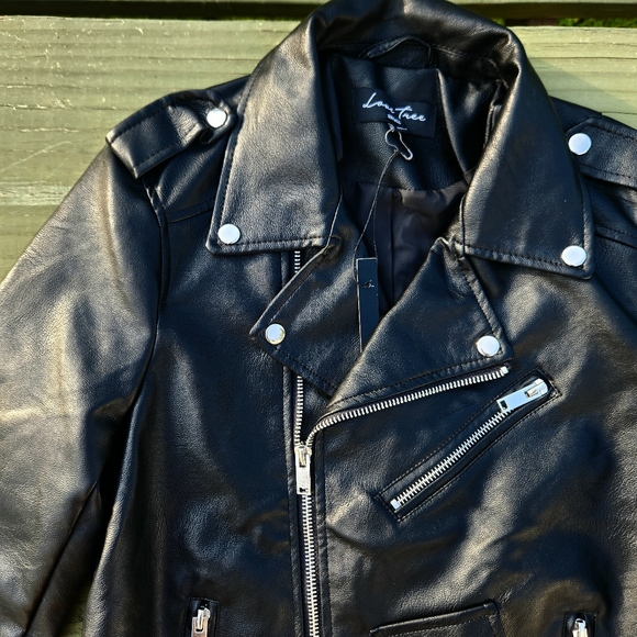 Barney's Originals boxy buckle belt leather jacket in black - Picture 1 of 2